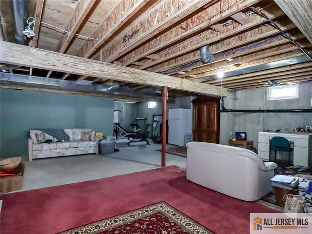 16 Tryall Boulevard, Monroe, NJ 08831