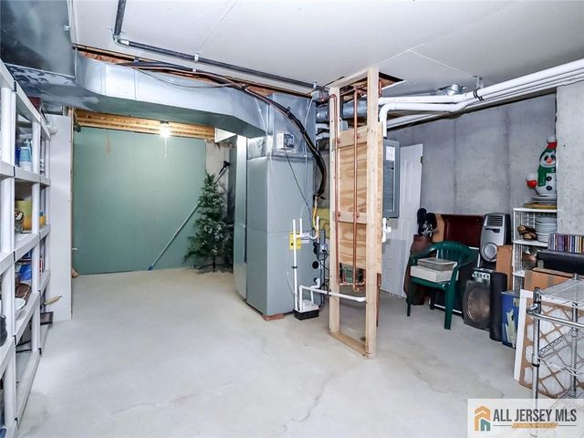 16 Tryall Boulevard, Monroe, NJ 08831