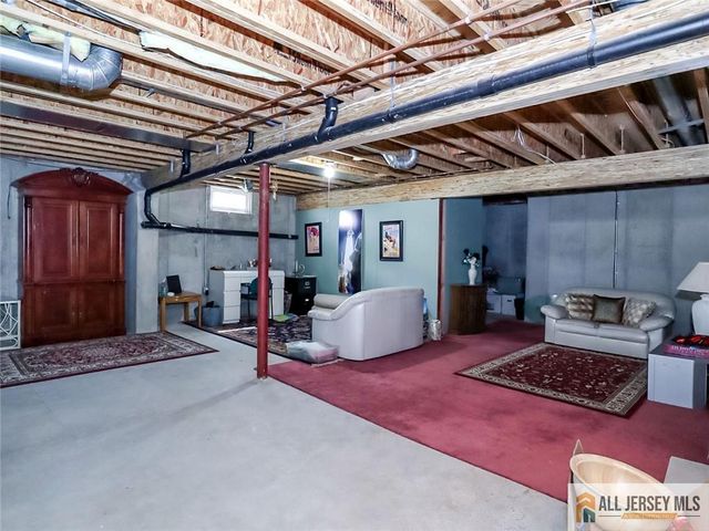 16 Tryall Boulevard, Monroe, NJ 08831