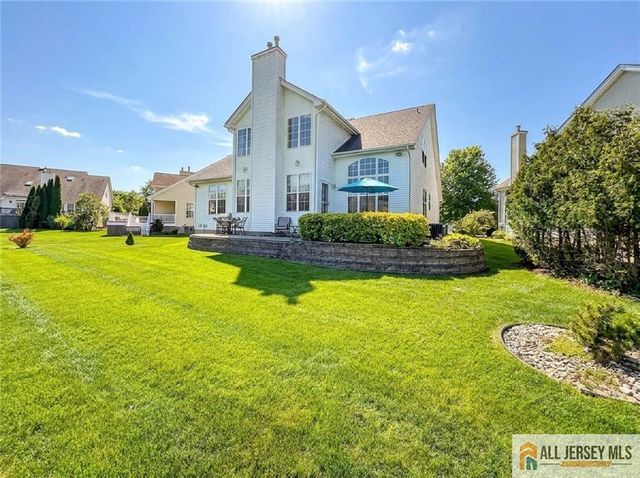 16 Tryall Boulevard, Monroe, NJ 08831