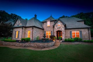 10195 MAPLE RUN DR, Lakeland, TN 38002