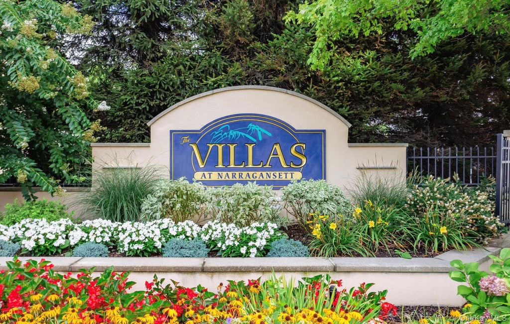 115 Narragansett Villas Drive, Lindenhurst, NY 11757 — exterior