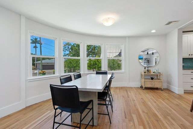 1931 HIGH POINT CIRCLE, Sarasota, FL 34236