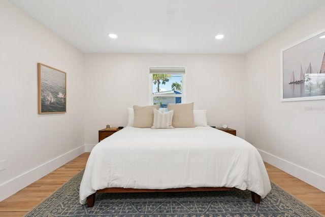 1931 HIGH POINT CIRCLE, Sarasota, FL 34236