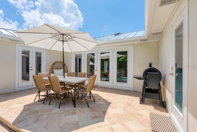 1931 HIGH POINT CIRCLE, Sarasota, FL 34236