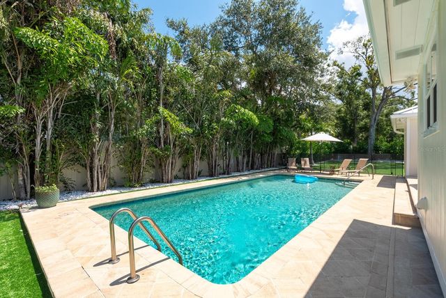 1931 HIGH POINT CIRCLE, Sarasota, FL 34236