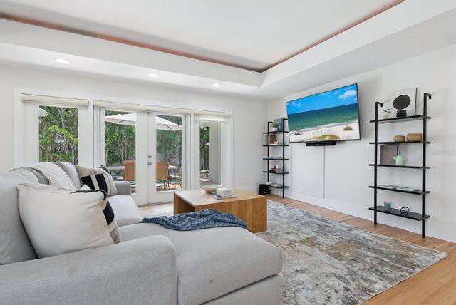 1931 HIGH POINT CIRCLE, Sarasota, FL 34236