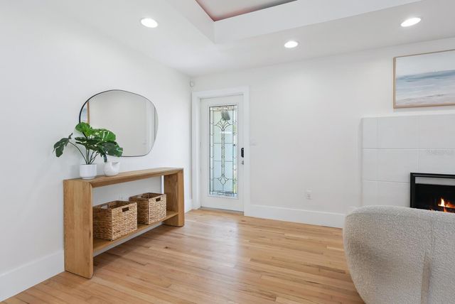 1931 HIGH POINT CIRCLE, Sarasota, FL 34236