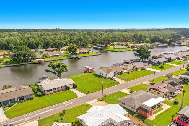 13233 COUNTRY CLUB, Tavares, FL 32778