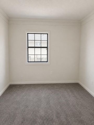 400 W Republic Avenue, Baytown, TX 77520