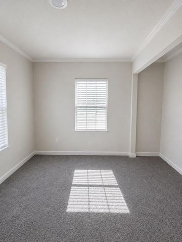 400 W Republic Avenue, Baytown, TX 77520