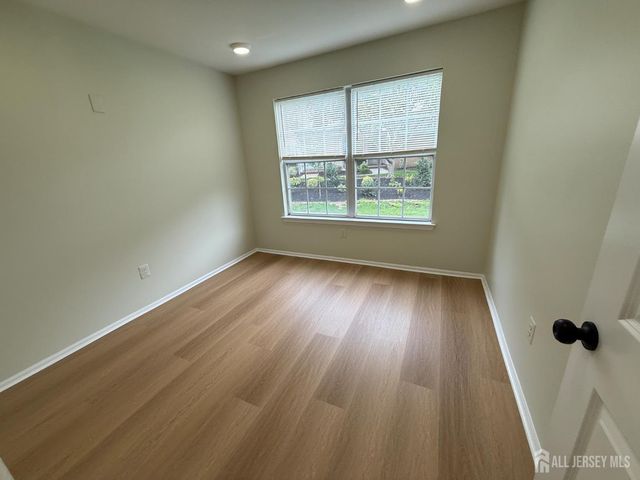 220 Copeley Way, North Brunswick, NJ 08902