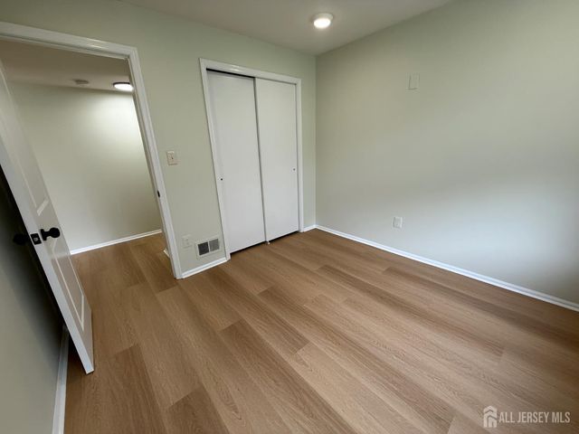 220 Copeley Way, North Brunswick, NJ 08902
