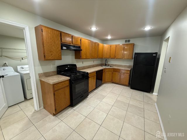 220 Copeley Way, North Brunswick, NJ 08902