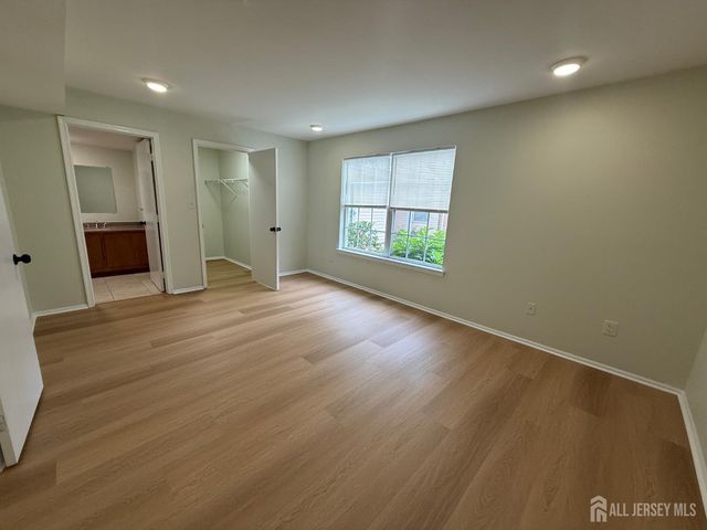 220 Copeley Way, North Brunswick, NJ 08902