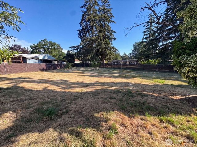 712 141st Street E, Tacoma, WA 98445