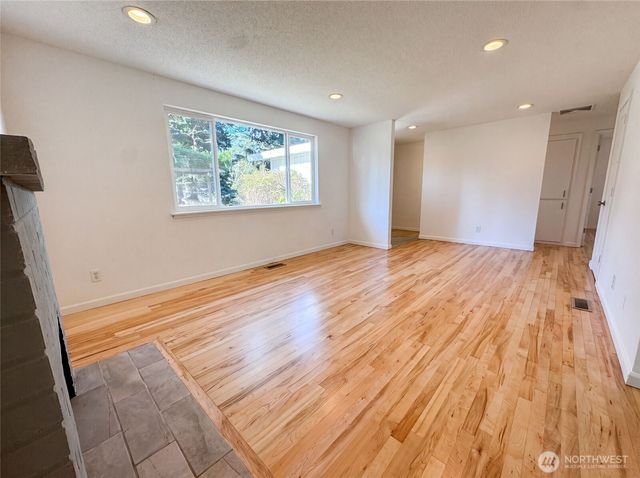 712 141st Street E, Tacoma, WA 98445