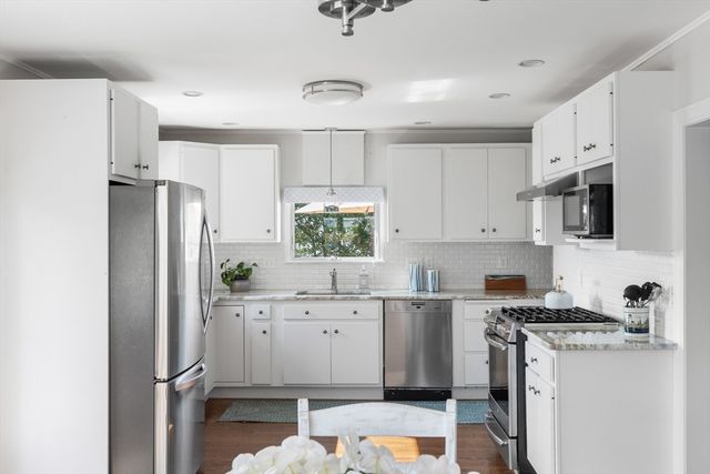 36 Lennox Rd, Nahant, MA 01908