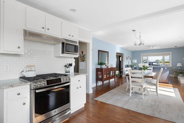 36 Lennox Rd, Nahant, MA 01908