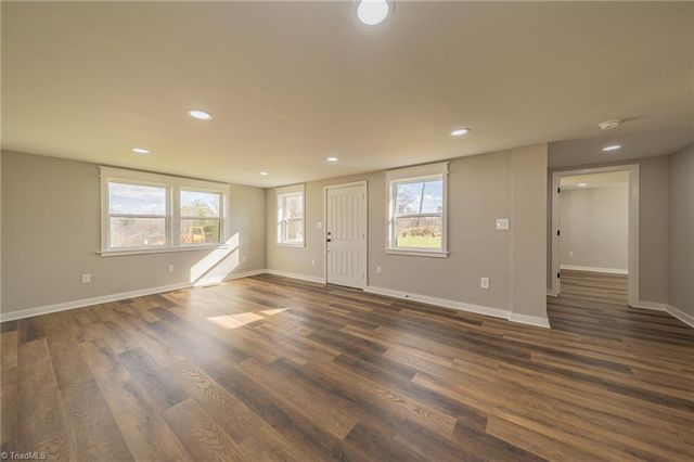 3103 Pipers Gap Road, Mount Airy, NC 27030