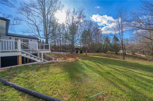 3103 Pipers Gap Road, Mount Airy, NC 27030