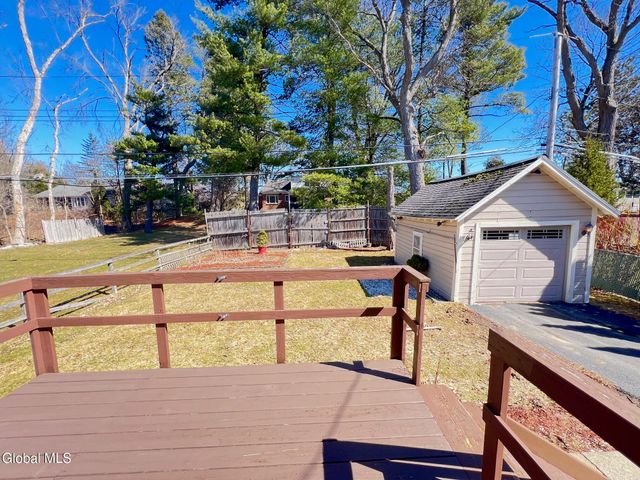 1182 S Country Club Drive, Niskayuna, NY 12309