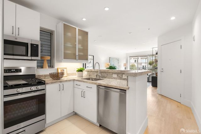 2315 Van Ness Avenue 2, San Francisco, CA 94109