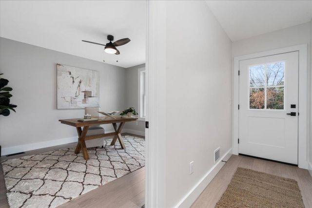 5 Jennifer Drive B, Merrimack, NH 03054