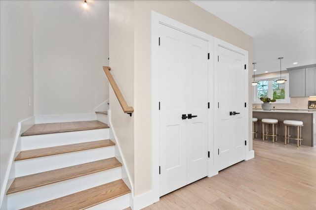 5 Jennifer Drive B, Merrimack, NH 03054