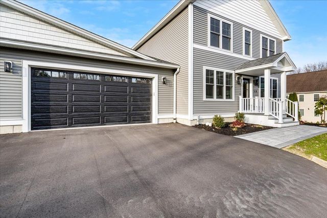 5 Jennifer Drive B, Merrimack, NH 03054