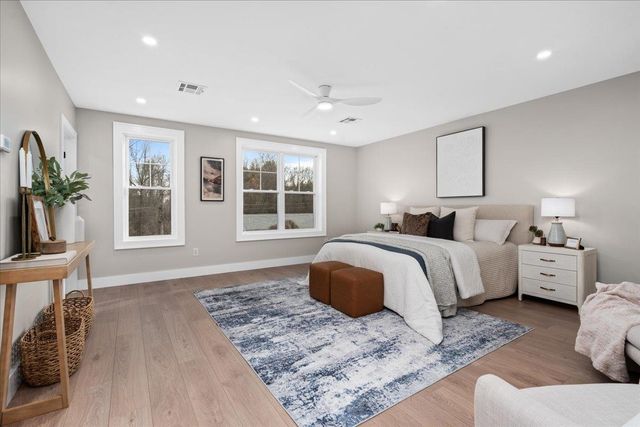 5 Jennifer Drive B, Merrimack, NH 03054