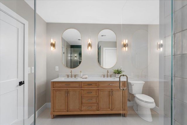 5 Jennifer Drive B, Merrimack, NH 03054