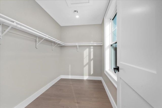 5 Jennifer Drive B, Merrimack, NH 03054