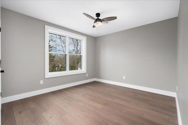 5 Jennifer Drive B, Merrimack, NH 03054