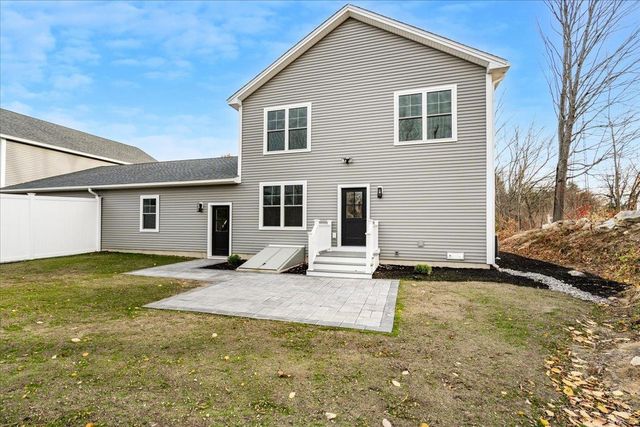 5 Jennifer Drive B, Merrimack, NH 03054