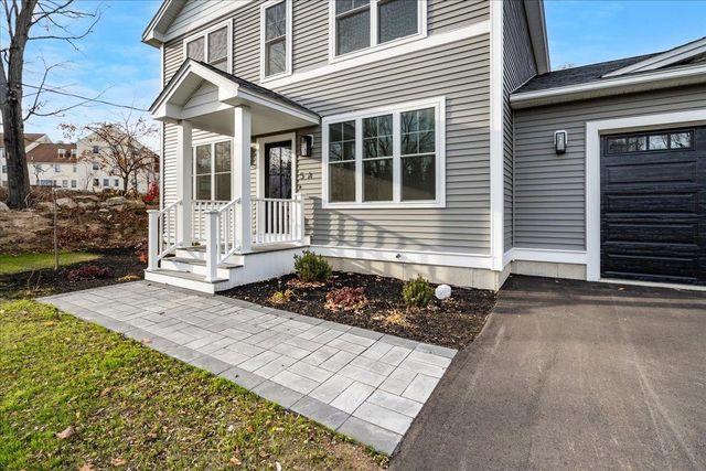 5 Jennifer Drive B, Merrimack, NH 03054