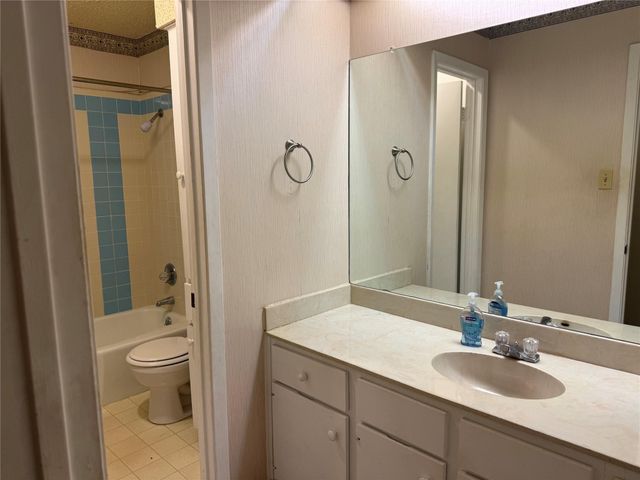 1401 Wood Rock DR, Round Rock, TX 78681