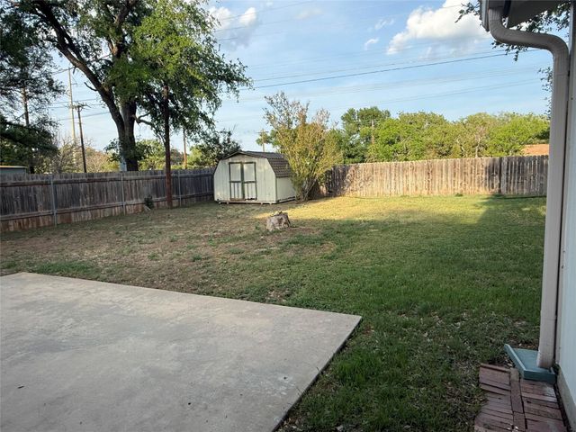 1401 Wood Rock DR, Round Rock, TX 78681