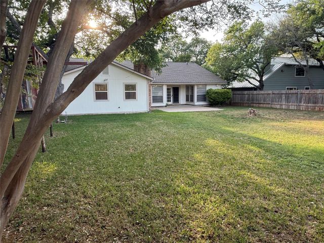 1401 Wood Rock DR, Round Rock, TX 78681