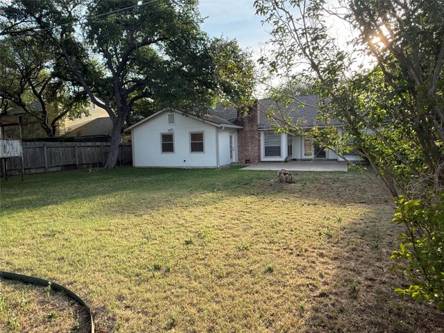 1401 Wood Rock DR, Round Rock, TX 78681