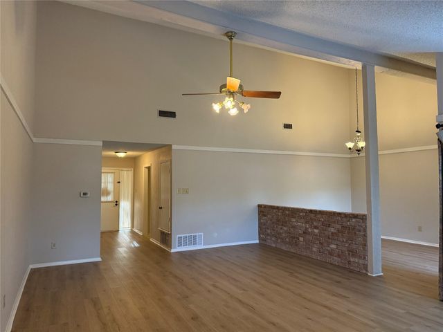 1401 Wood Rock DR, Round Rock, TX 78681