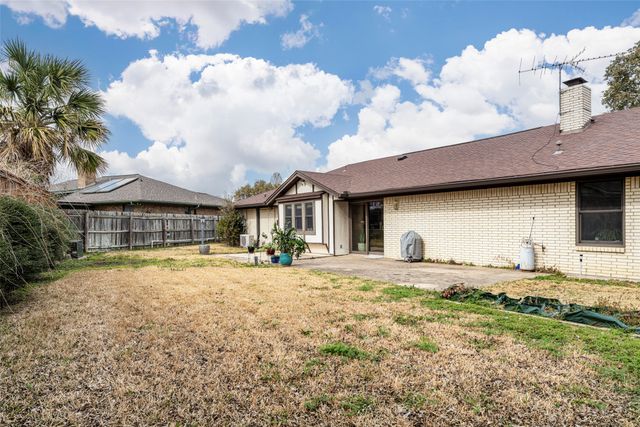 4345 Willow Way Road, Fort Worth, TX 76133