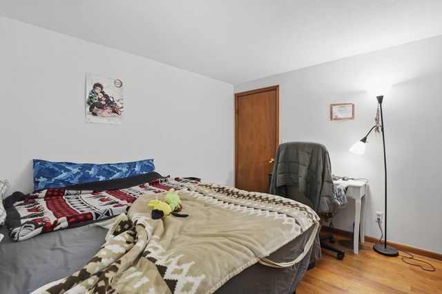 12 Valerie Circle, Ashburnham, MA 01430