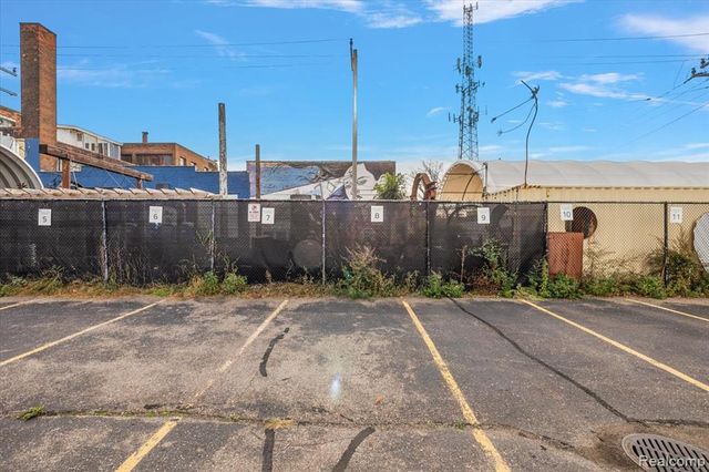 2843 E Grand Blvd 4, Detroit, MI 48211