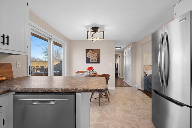 2539 HEATHER ROAD, Green Bay, WI 54311