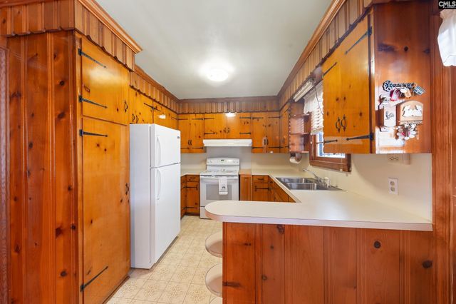 1031 Evergreen Avenue, Cayce, SC 29033
