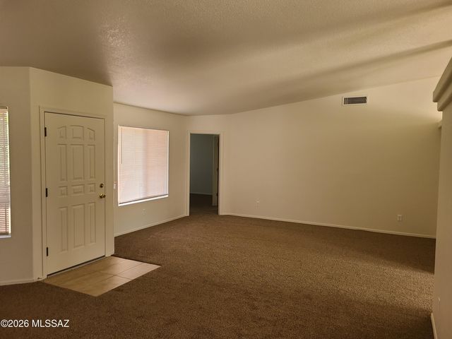 10008 E Moonstruck Way, Tucson, AZ 85747