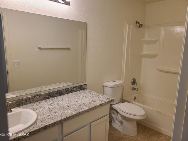 10008 E Moonstruck Way, Tucson, AZ 85747