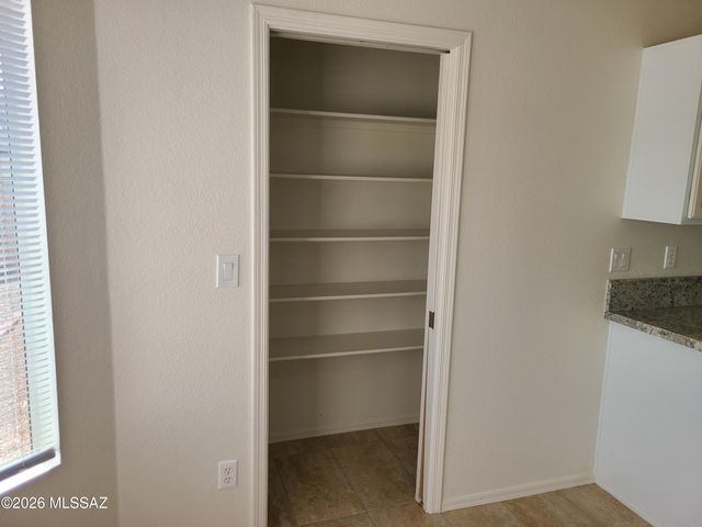 10008 E Moonstruck Way, Tucson, AZ 85747