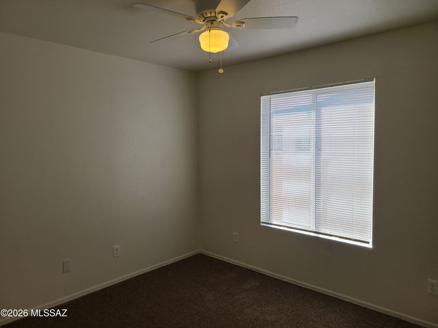 10008 E Moonstruck Way, Tucson, AZ 85747